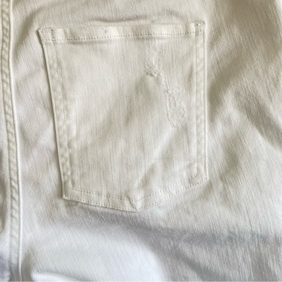 Spanx Women's Distressed White Skinny Ankle Jeans Raw Hem Size Medium - Picture 2 of 12
